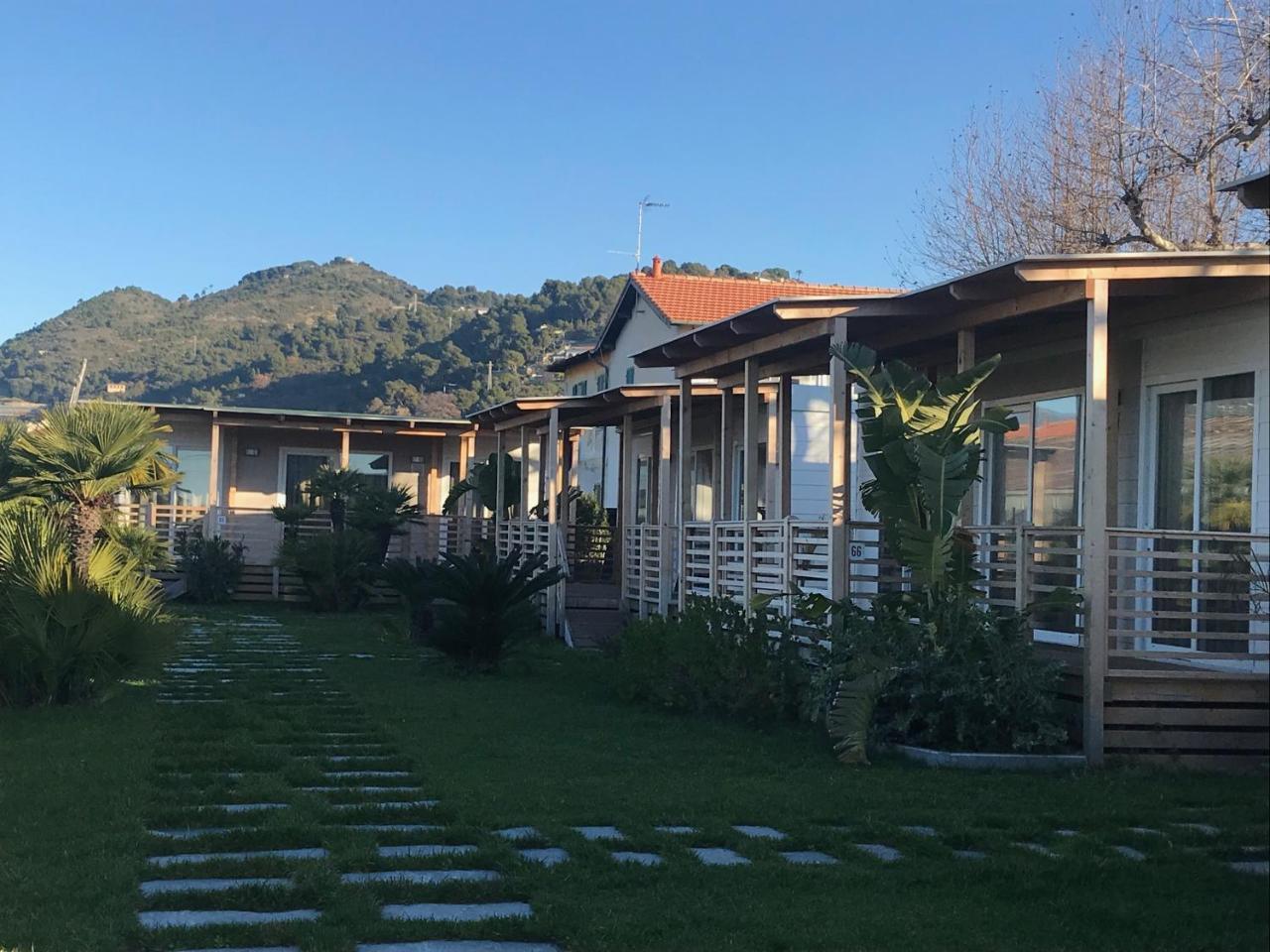 Camping Vallecrosia Kültér fotó